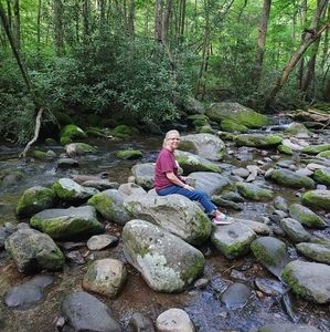 Meet your Posher, Teresa